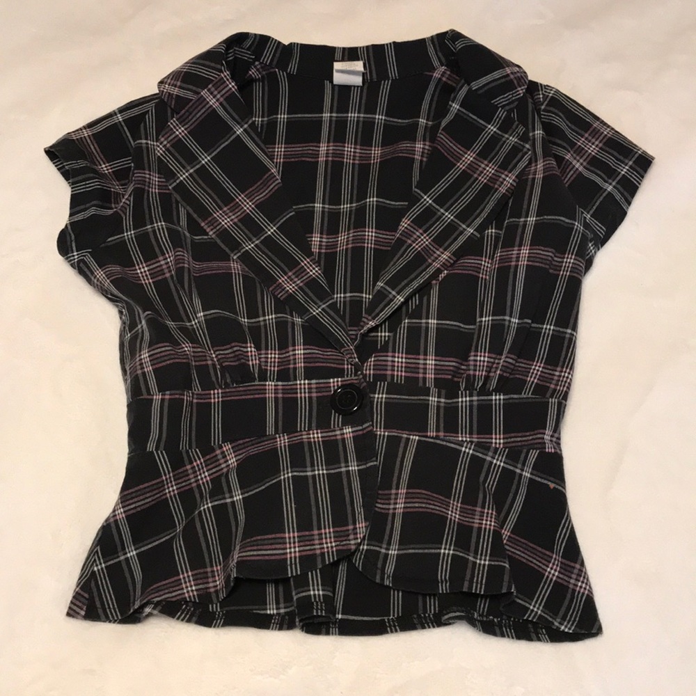 Short sleeve blazer